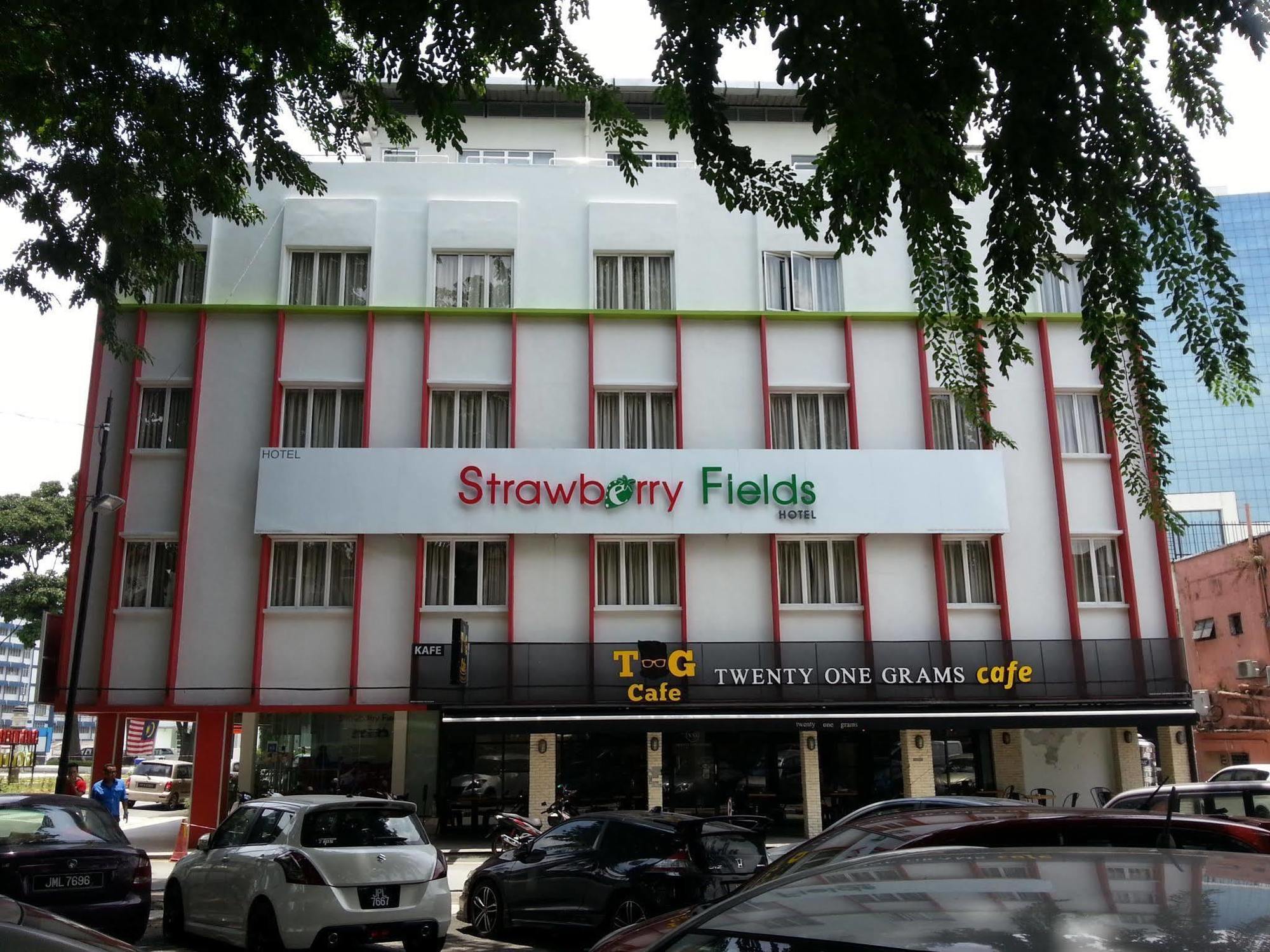 Hotel Strawberry Fields Petaling Jaya Dış mekan fotoğraf