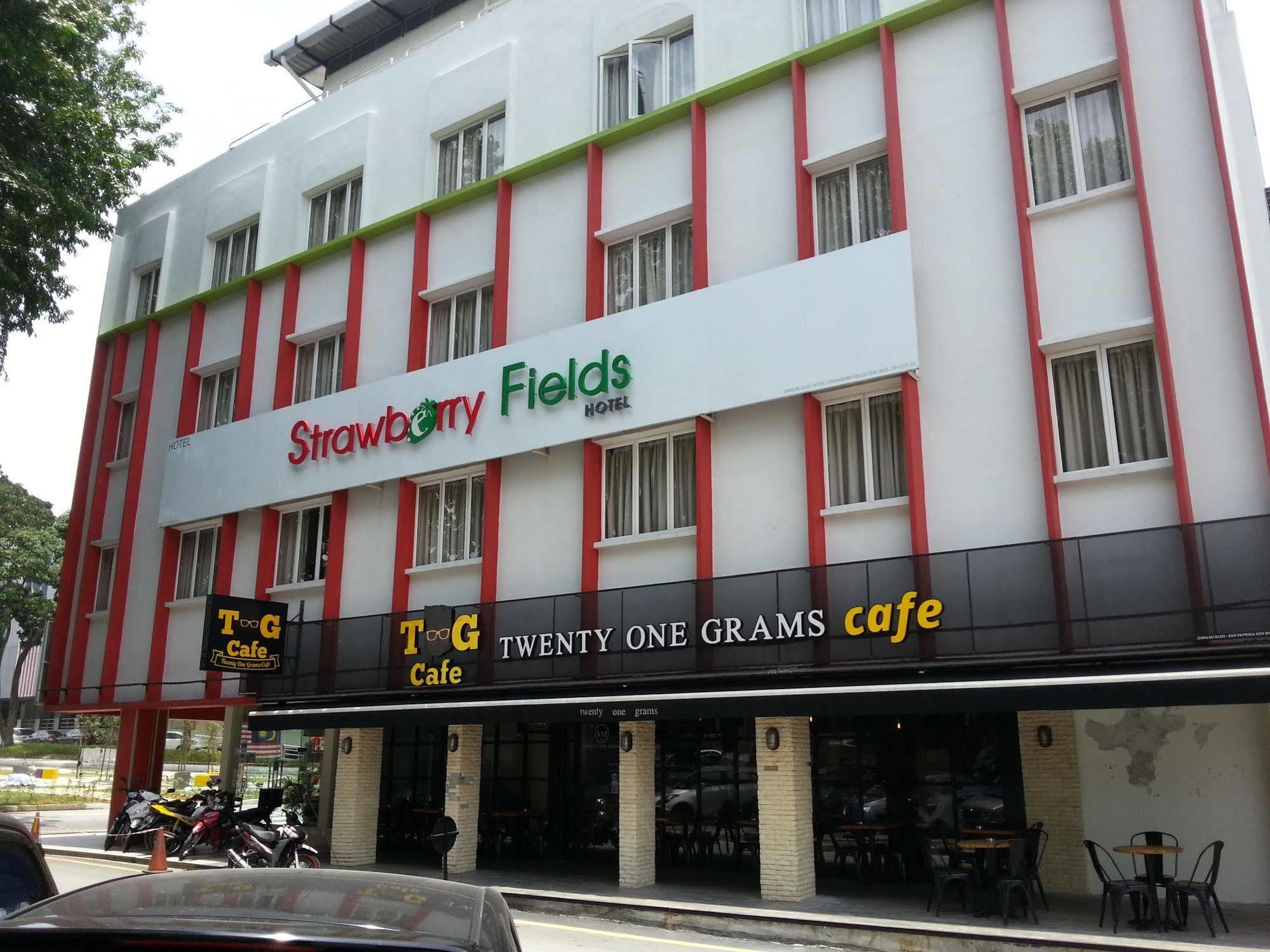 Hotel Strawberry Fields Petaling Jaya Dış mekan fotoğraf